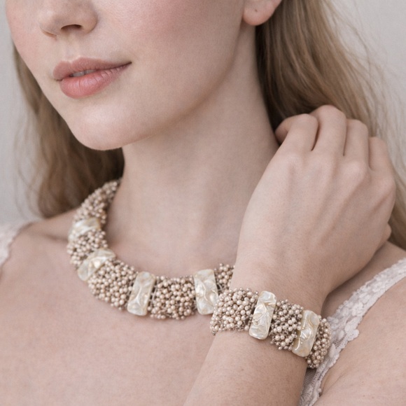 Handmade Mother-of-Pearl Beaded Necklace & Bracelet Set – Ivory New